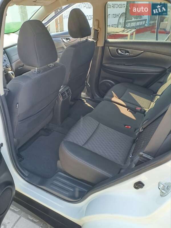 Внедорожник / Кроссовер Nissan Rogue 2016 в Тернополе фото 11 Внедорожник / Кроссовер Nissan Rogue 2016 в Тернополе