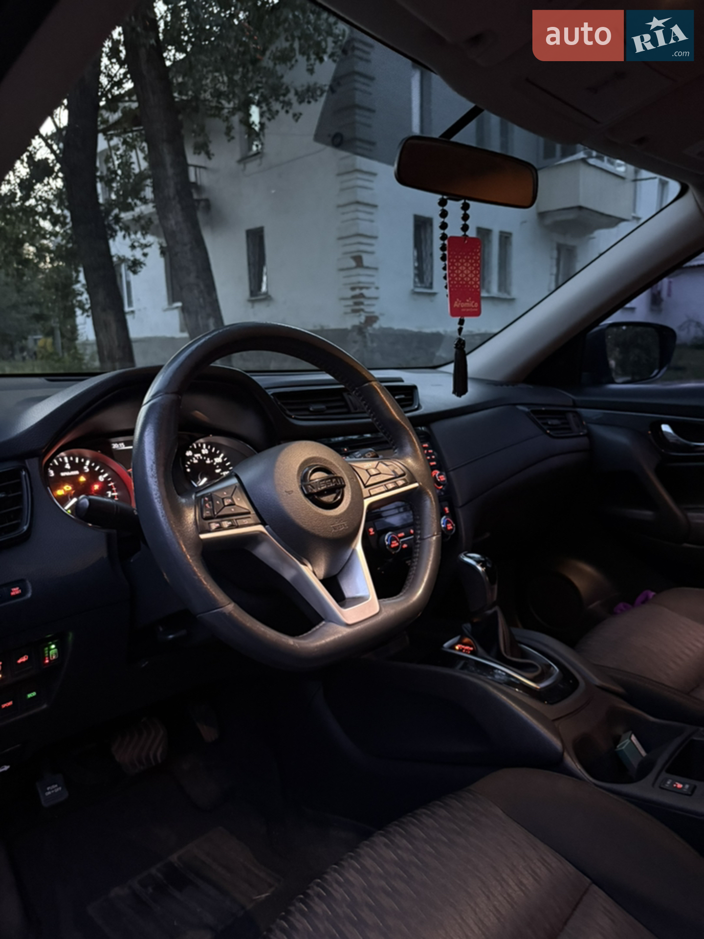2017 Nissan Rogue - мініатюра 18