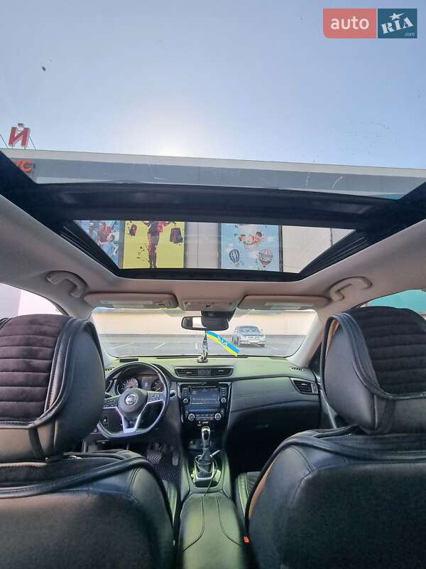 Позашляховик / Кросовер Nissan Rogue 2017 в Одесі