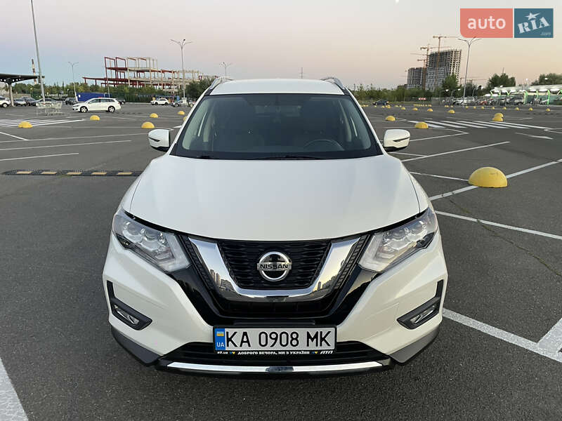 Внедорожник / Кроссовер Nissan Rogue 2018 в Киеве