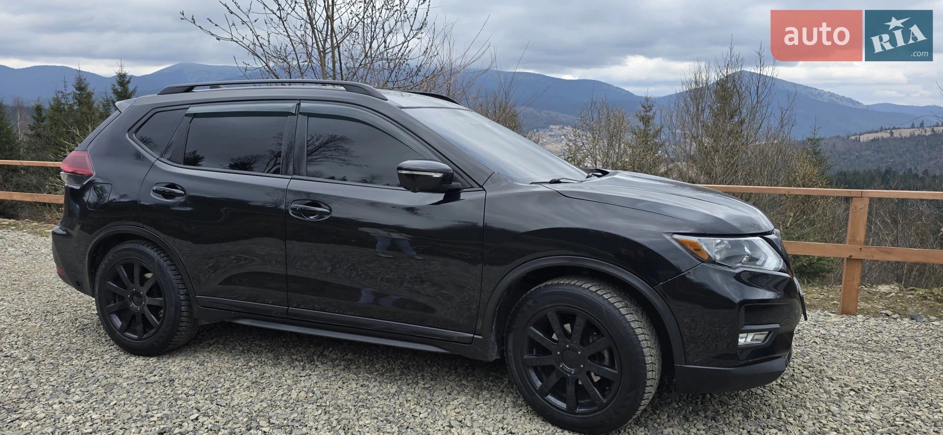 2017 Nissan Rogue - мініатюра 2