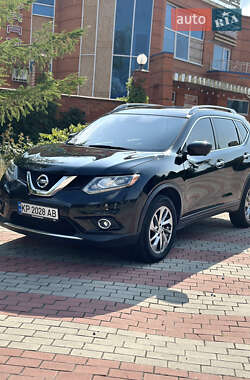 Внедорожник / Кроссовер Nissan Rogue 2015 в Запорожье