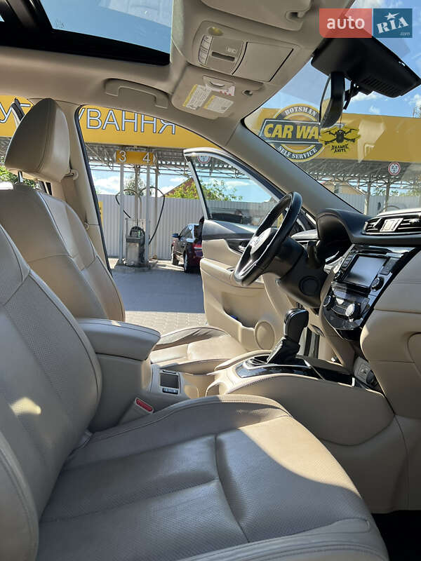 Позашляховик / Кросовер Nissan Rogue 2018 в Броварах