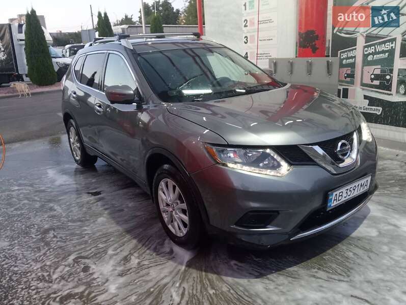 Позашляховик / Кросовер Nissan Rogue 2016 в Вороновиці