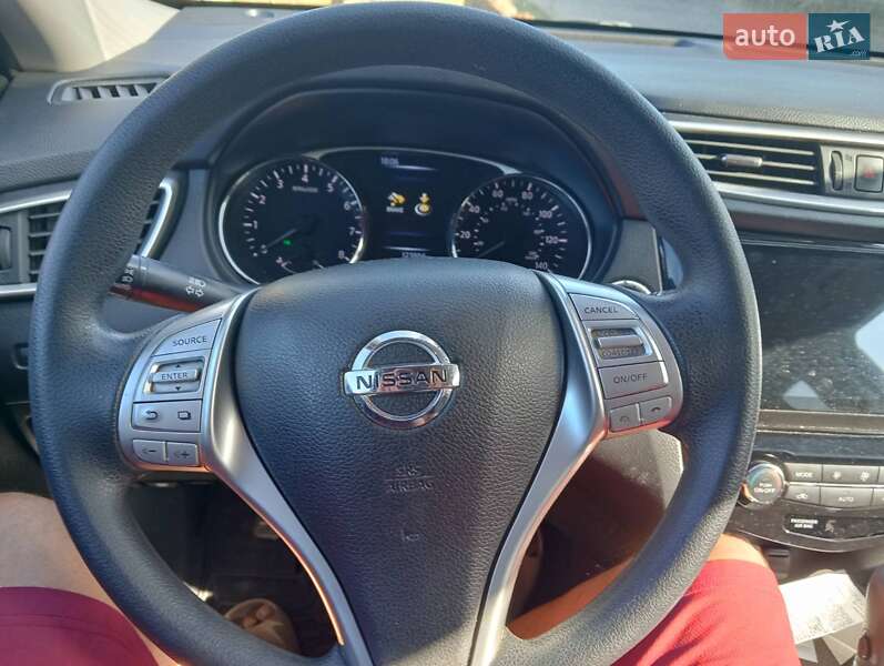 Позашляховик / Кросовер Nissan Rogue 2016 в Вороновиці