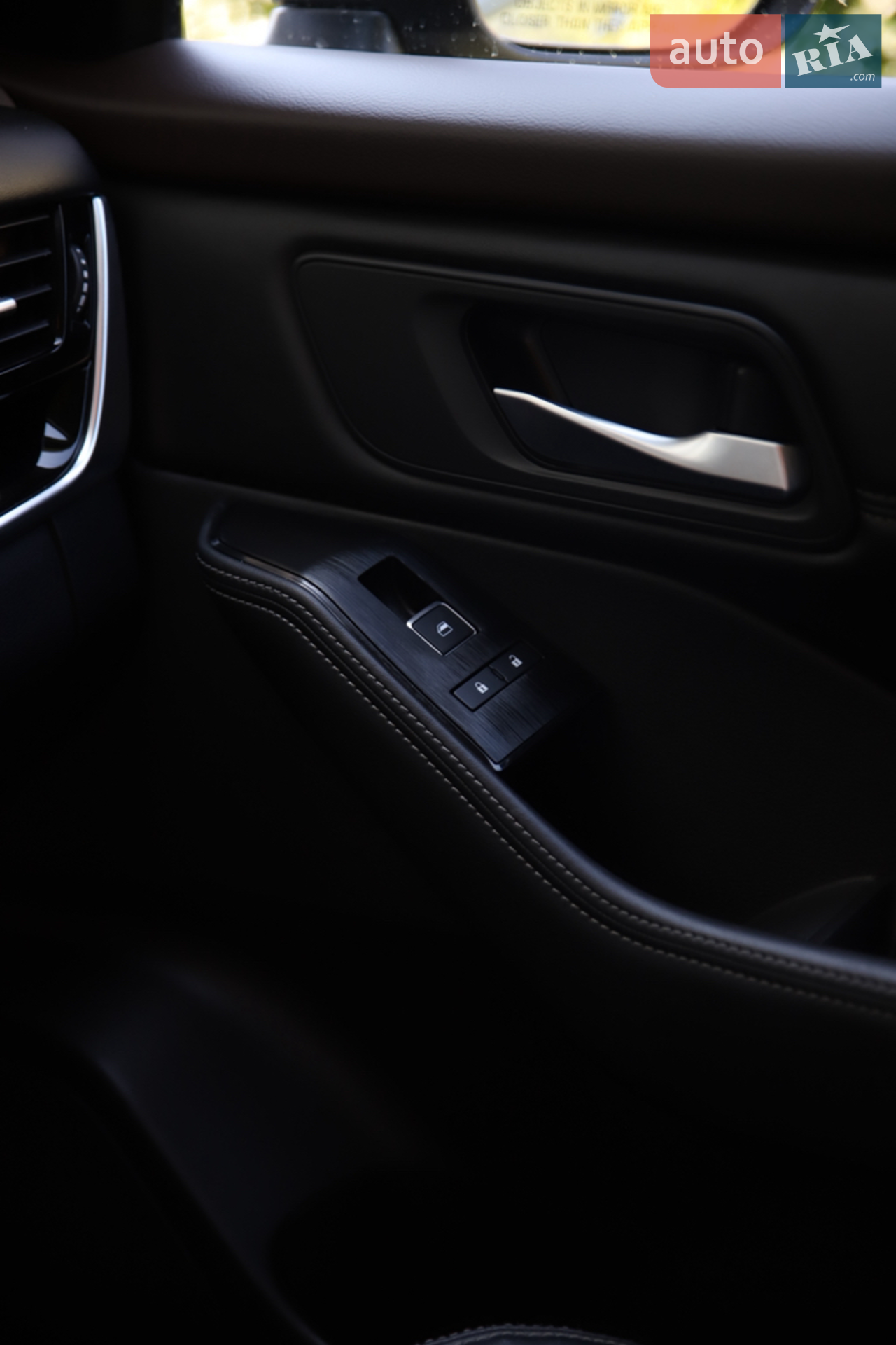 2022 Nissan Rogue - мініатюра 47