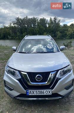 Внедорожник / Кроссовер Nissan Rogue 2016 в Харькове