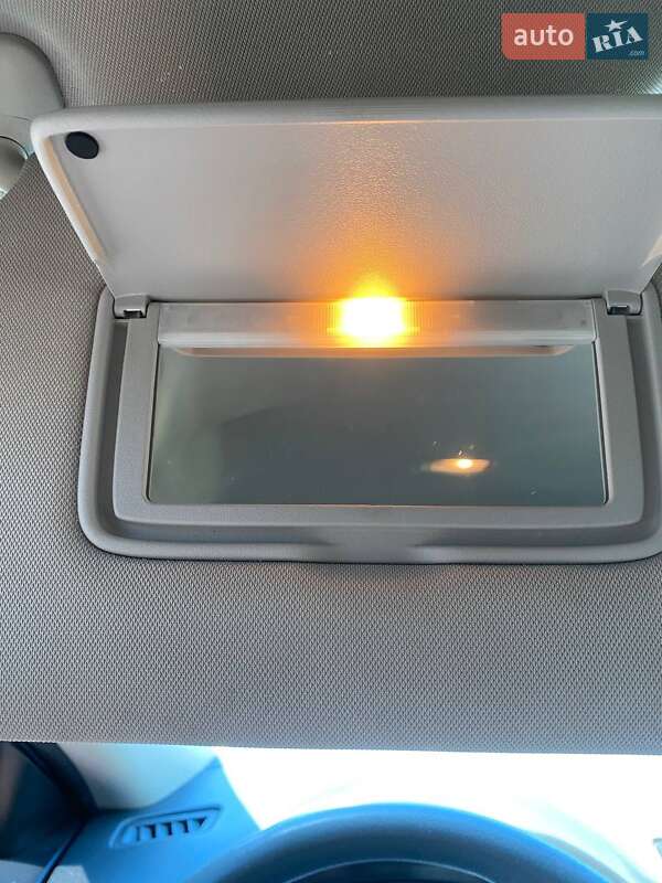 Внедорожник / Кроссовер Nissan Rogue 2015 в Решетиловке