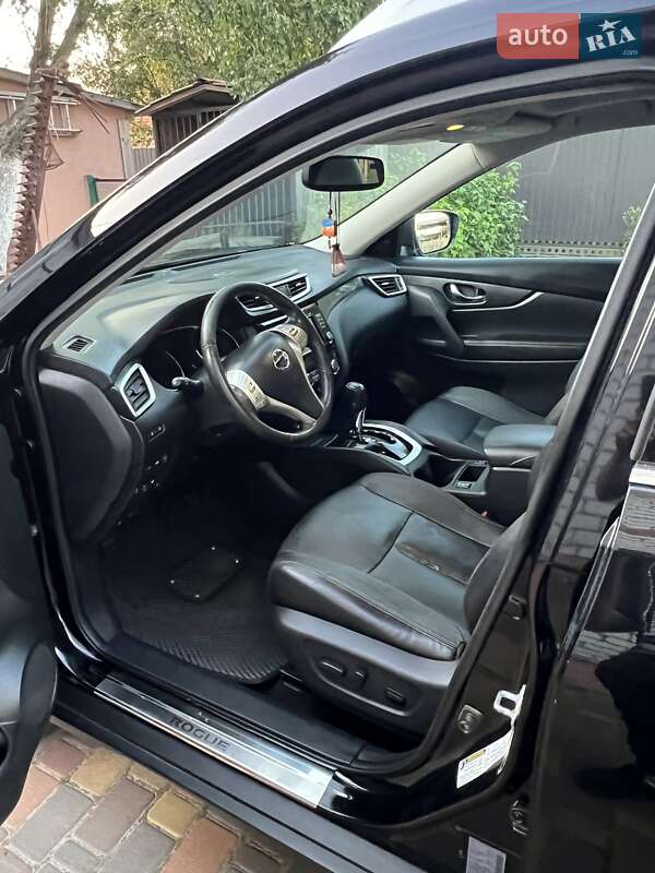 Позашляховик / Кросовер Nissan Rogue 2014 в Чернігові