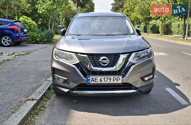 Внедорожник / Кроссовер Nissan Rogue 2016 в Днепре