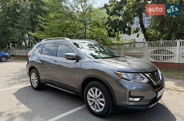 Внедорожник / Кроссовер Nissan Rogue 2018 в Ивано-Франковске