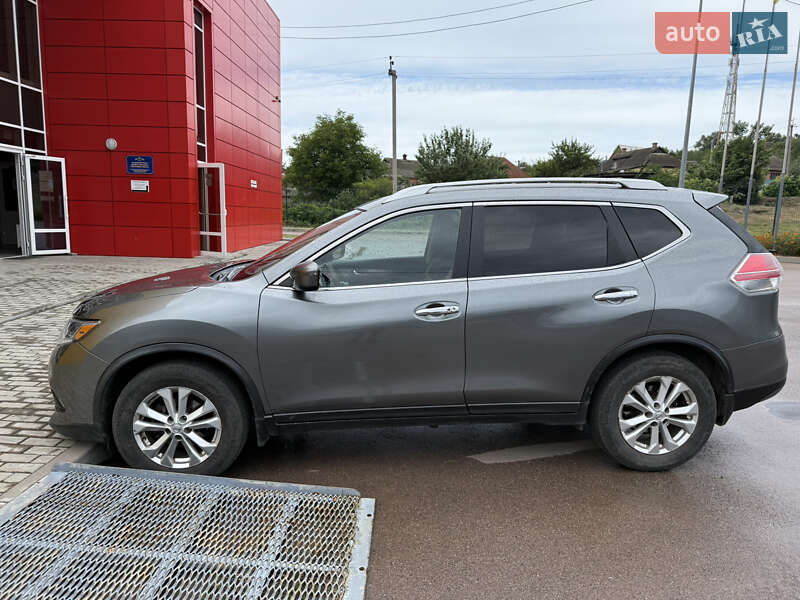 Позашляховик / Кросовер Nissan Rogue 2016 в Харкові