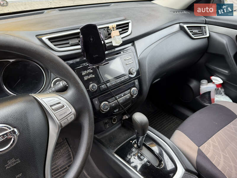 Позашляховик / Кросовер Nissan Rogue 2016 в Харкові