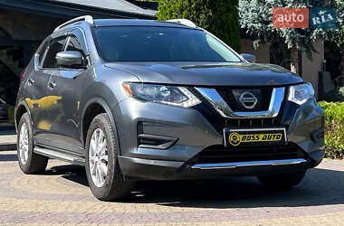 Внедорожник / Кроссовер Nissan Rogue 2017 в Львове