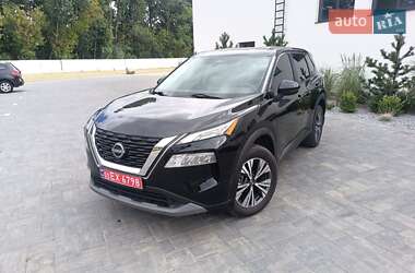 Внедорожник / Кроссовер Nissan Rogue 2022 в Луцке