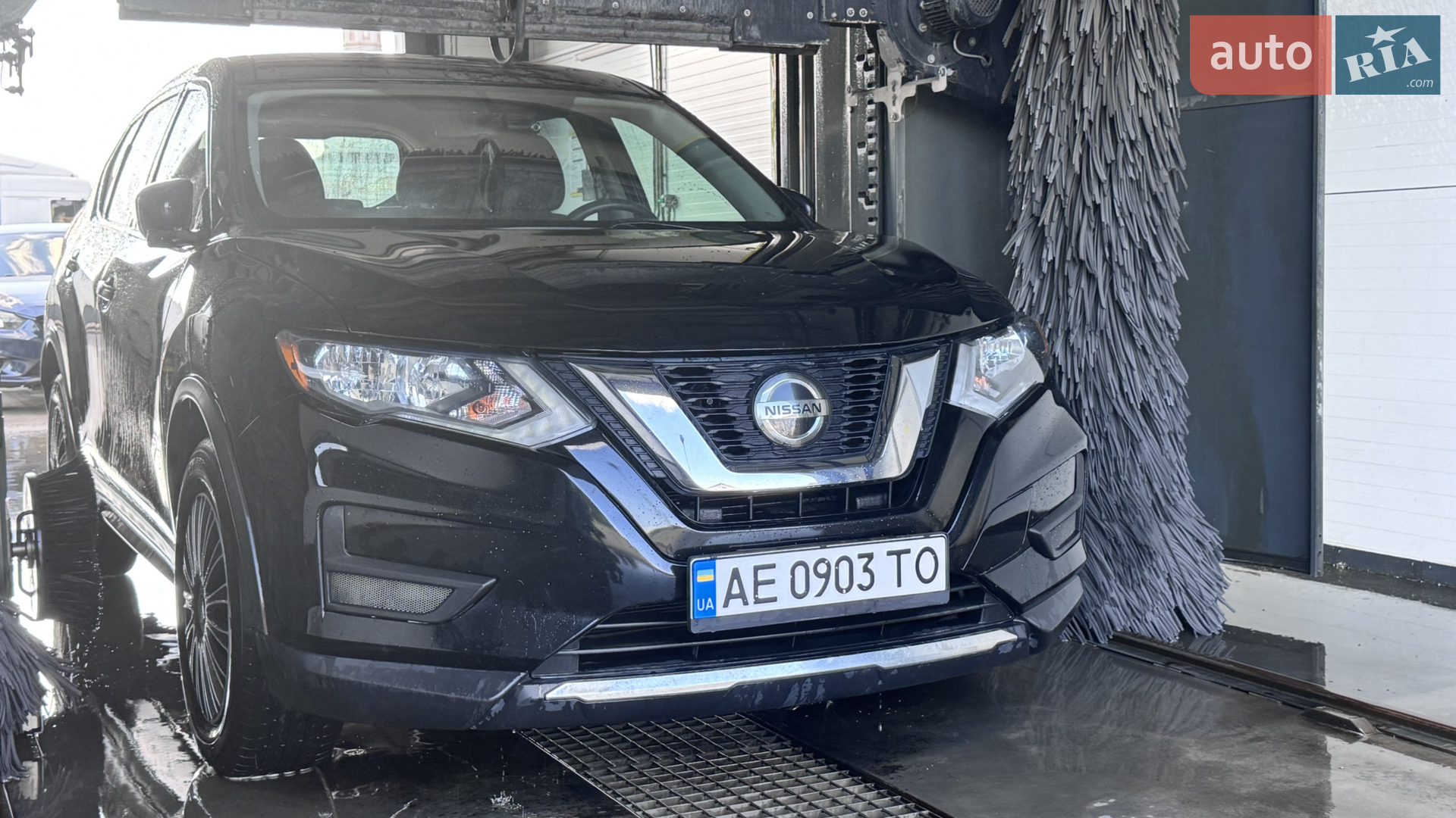 2017 Nissan Rogue - мініатюра 2