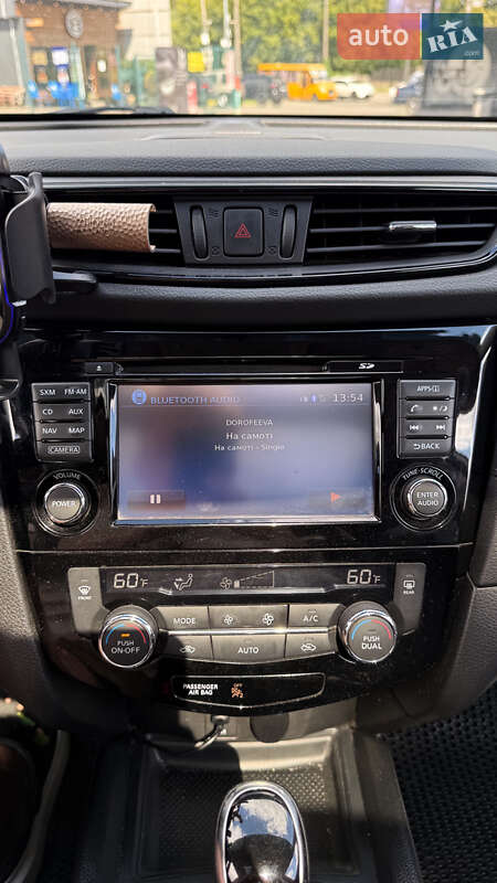 Внедорожник / Кроссовер Nissan Rogue 2016 в Киеве