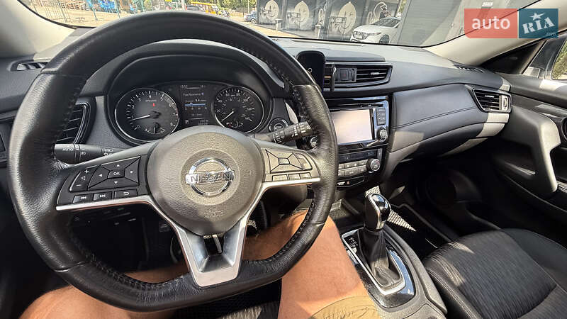 Внедорожник / Кроссовер Nissan Rogue 2016 в Киеве
