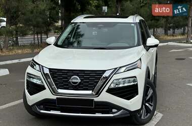 Внедорожник / Кроссовер Nissan Rogue 2023 в Одессе