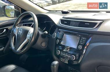 Внедорожник / Кроссовер Nissan Rogue 2014 в 