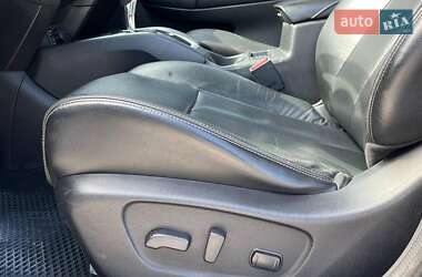 Внедорожник / Кроссовер Nissan Rogue 2014 в 