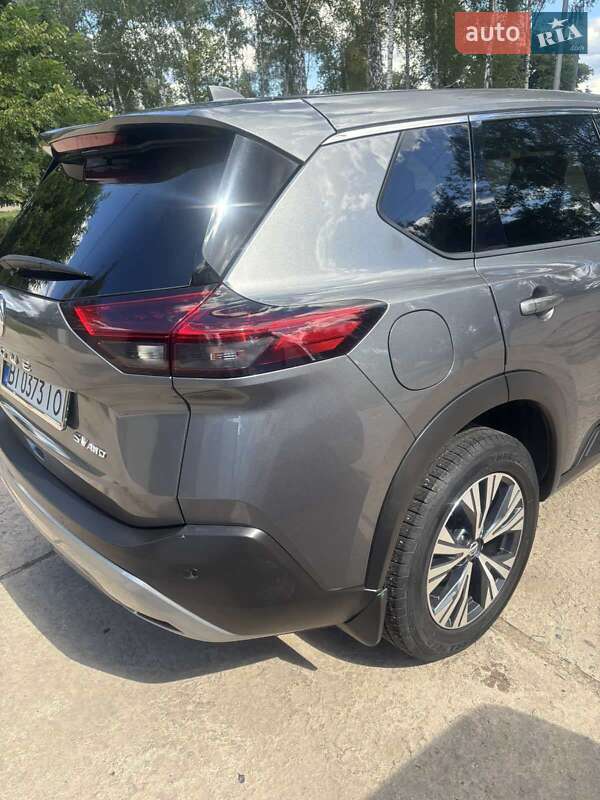 Внедорожник / Кроссовер Nissan Rogue 2021 в Лебедине