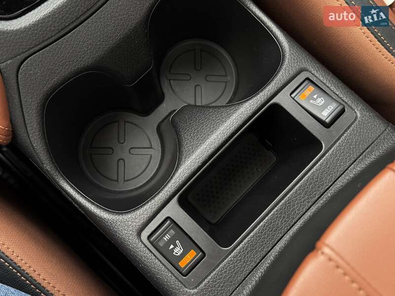Внедорожник / Кроссовер Nissan Rogue 2017 в Одессе