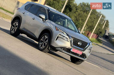 Позашляховик / Кросовер Nissan Rogue 2021 в 