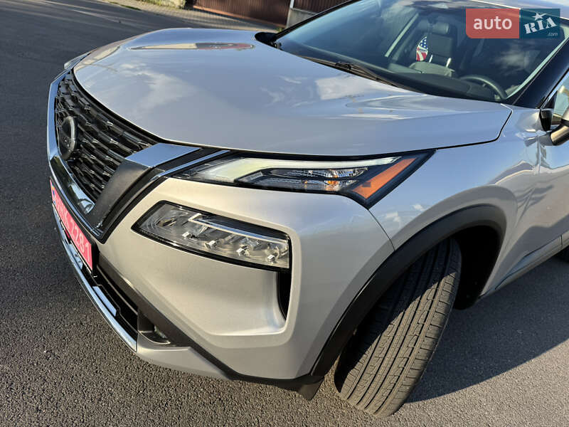 Позашляховик / Кросовер Nissan Rogue 2021 в Києві