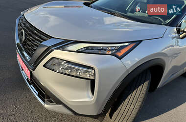 Позашляховик / Кросовер Nissan Rogue 2021 в 