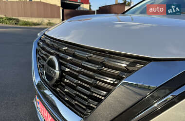 Позашляховик / Кросовер Nissan Rogue 2021 в 