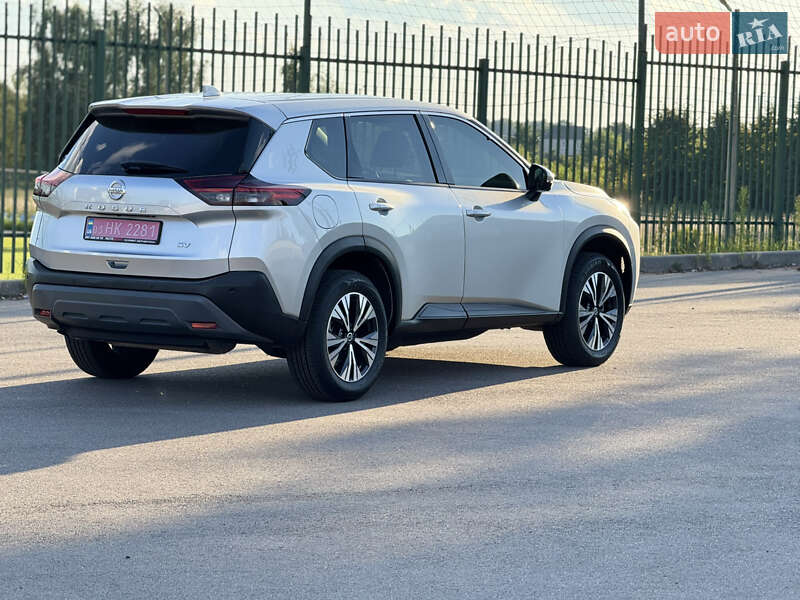 Позашляховик / Кросовер Nissan Rogue 2021 в Києві