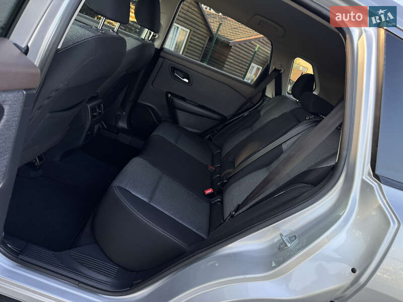 Позашляховик / Кросовер Nissan Rogue 2021 в Києві