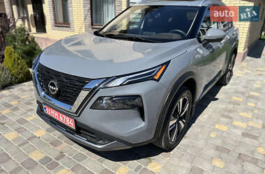 Внедорожник / Кроссовер Nissan Rogue 2023 в Киеве
