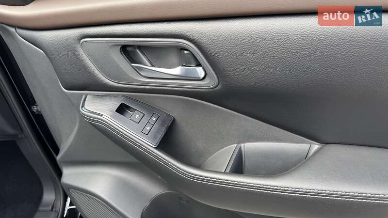 Позашляховик / Кросовер Nissan Rogue 2021 в Києві