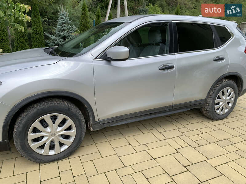 Позашляховик / Кросовер Nissan Rogue 2016 в Львові