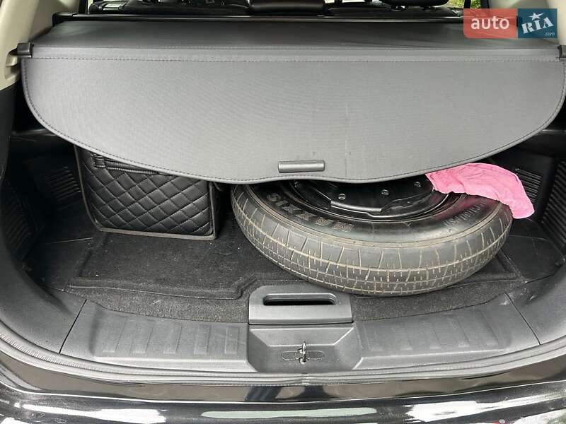 Позашляховик / Кросовер Nissan Rogue 2017 в Івано-Франківську