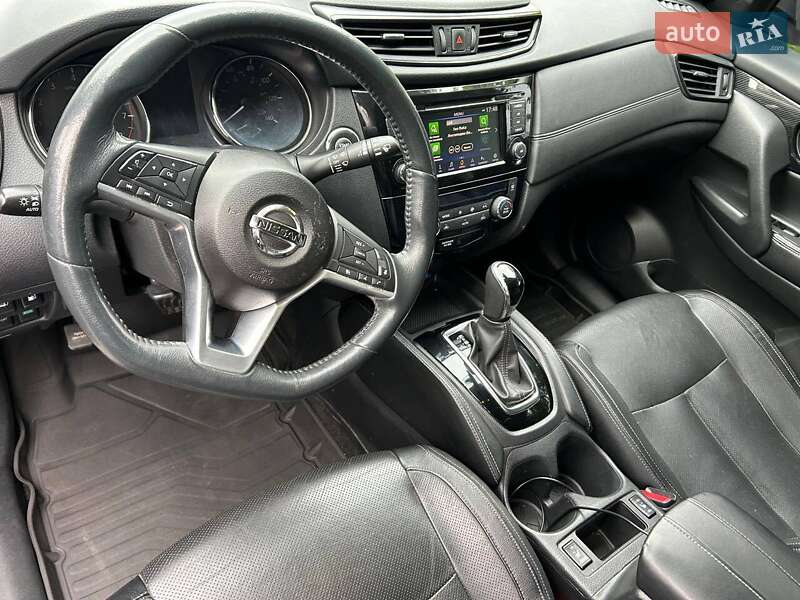 Позашляховик / Кросовер Nissan Rogue 2017 в Івано-Франківську