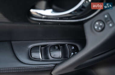 Внедорожник / Кроссовер Nissan Rogue 2014 в 