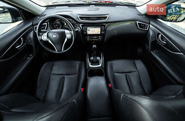 Внедорожник / Кроссовер Nissan Rogue 2014 в 