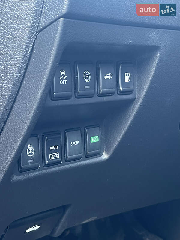 Позашляховик / Кросовер Nissan Rogue 2017 в Дніпрі фото 16 Позашляховик / Кросовер Nissan Rogue 2017 в Дніпрі