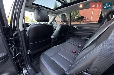 Внедорожник / Кроссовер Nissan Rogue 2016 в 