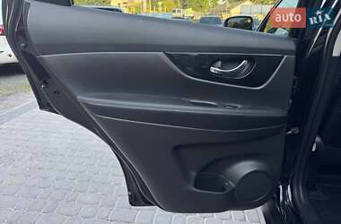 Внедорожник / Кроссовер Nissan Rogue 2016 в 