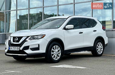 Внедорожник / Кроссовер Nissan Rogue 2016 в Киеве