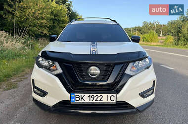 Позашляховик / Кросовер Nissan Rogue 2018 в Рівному