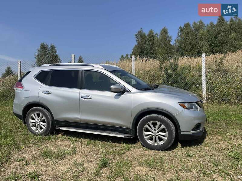 Позашляховик / Кросовер Nissan Rogue 2014 в Львові
