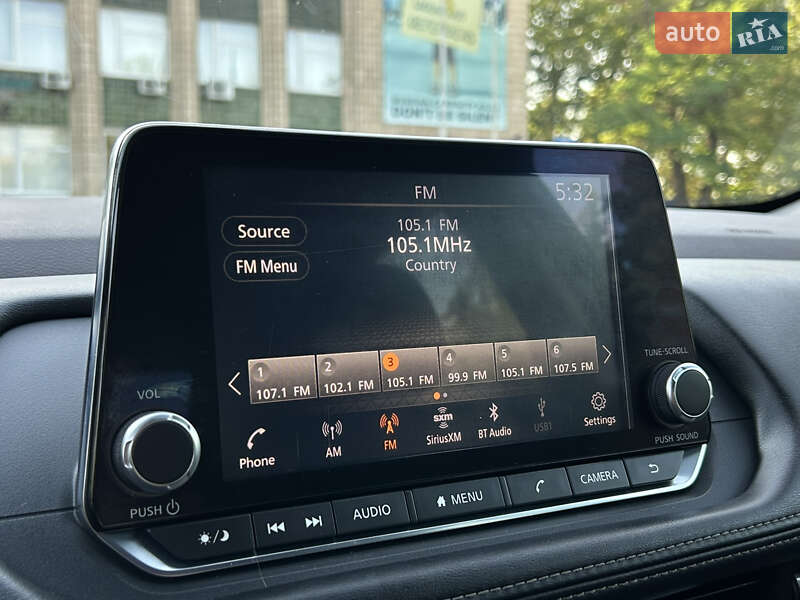 Позашляховик / Кросовер Nissan Rogue 2021 в Миколаєві