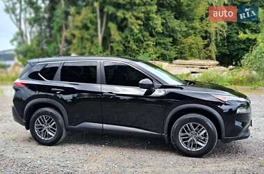Внедорожник / Кроссовер Nissan Rogue 2021 в 