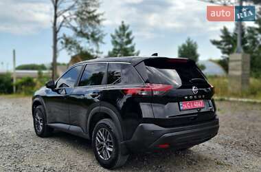 Внедорожник / Кроссовер Nissan Rogue 2021 в 