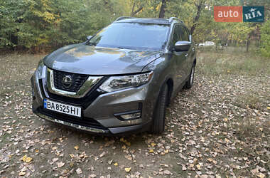 Внедорожник / Кроссовер Nissan Rogue 2018 в Кропивницком
